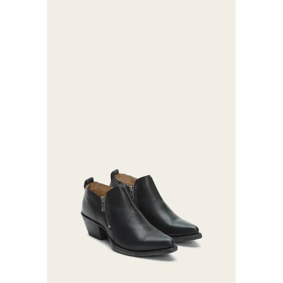 NEW FRYE sacha moto shortie in black - Picture 1 of 1